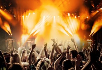 CANTINAZO BAILABLE